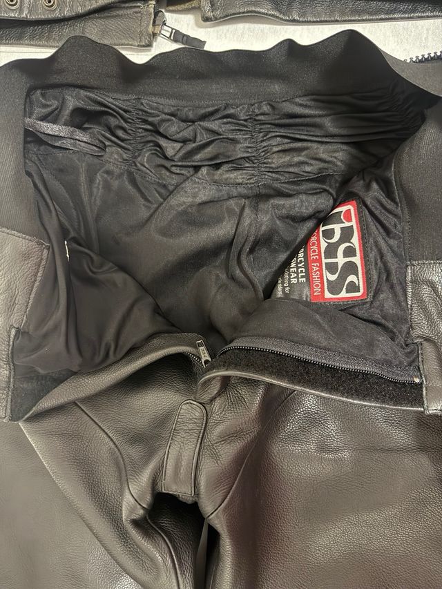 Vendo giacca più pantalone moto IXS Taglia 52