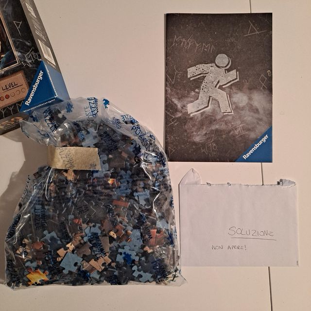 Ravensburger Escape Puzzle