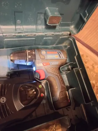 Taladro y atornillador Bosch
