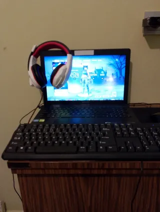 Ordenador Asus Negro