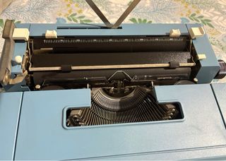 Máquina de escribir Olivetti Studio 46