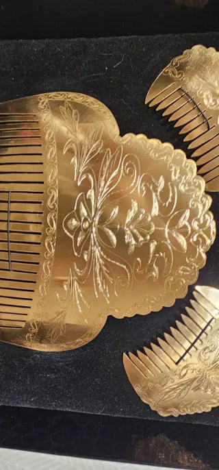 Peinetas Falleras Doradas con Grabado