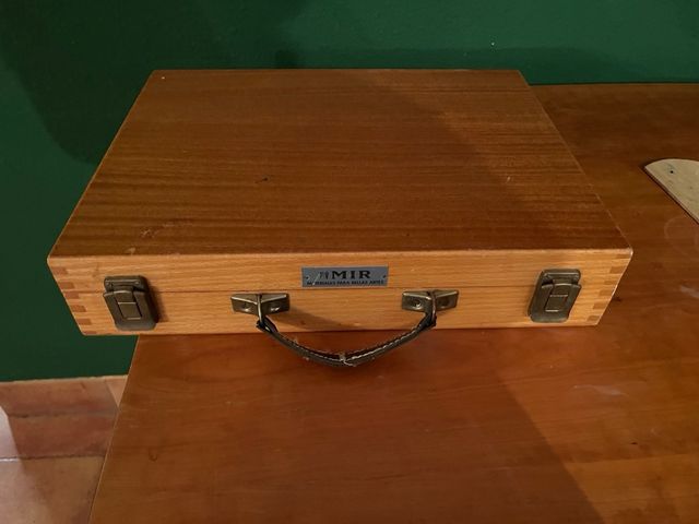 Caballete de pintura y maletín