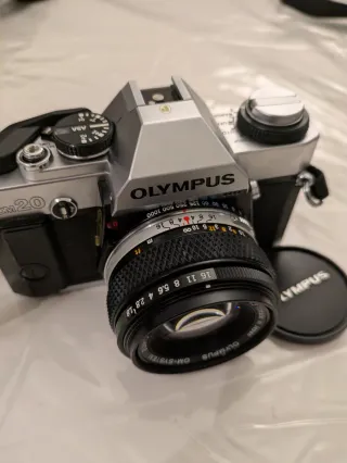 Cámara Olympus OM20 Plata/Negra