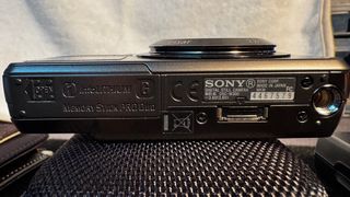 Sony Cyber-shot DSC-W300 13.6MP Titanium
