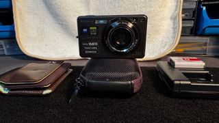 Sony Cyber-shot DSC-W300 13.6MP Titanium