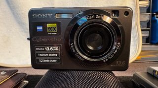 Sony Cyber-shot DSC-W300 13.6MP Titanium