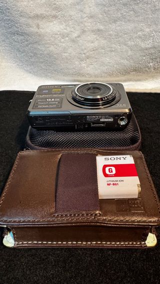 Sony Cyber-shot DSC-W300 13.6MP Titanium