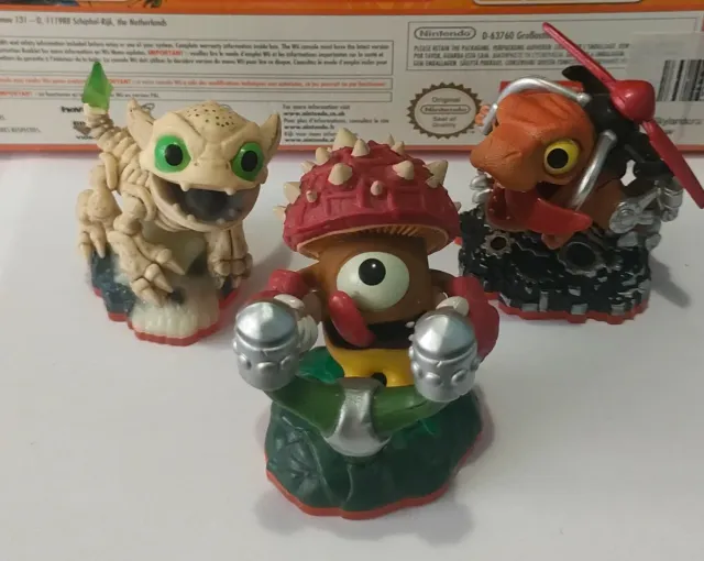 Lote 4. Triple pack skylanders Trap team