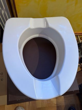 Elevador WC para recuperación prótesis cadera