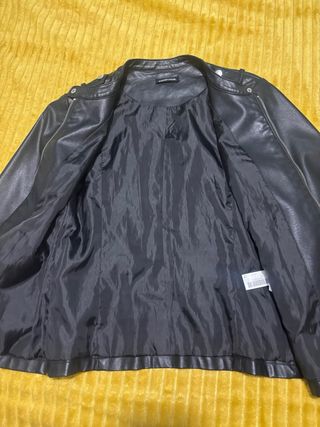 Cazadora polipiel Cache Cache negra