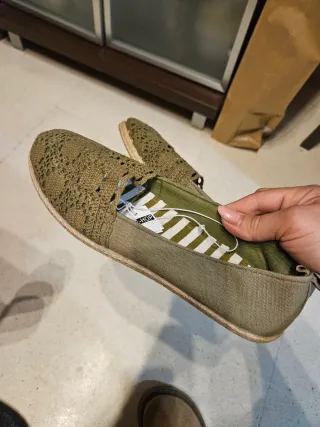 Manoletinas caladas verde oliva