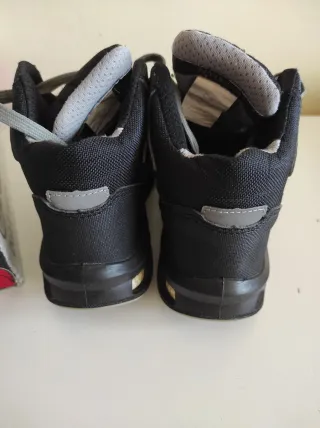 Zapatos seguridad Upower 38 impermeables