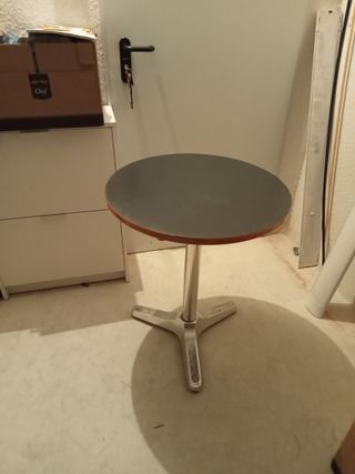 mesas para interior exterior hay 3   cada mesa 15