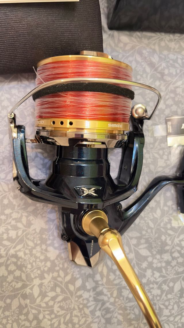 Carrete Shimano Bull's Eye 9100 con dos bobinas