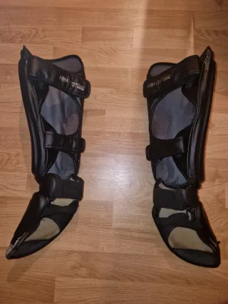 Espinilleras Outshock Negras Talla L