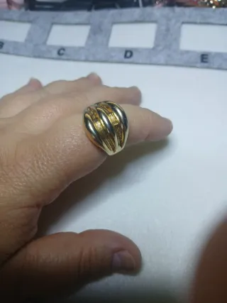 Anillo dorado