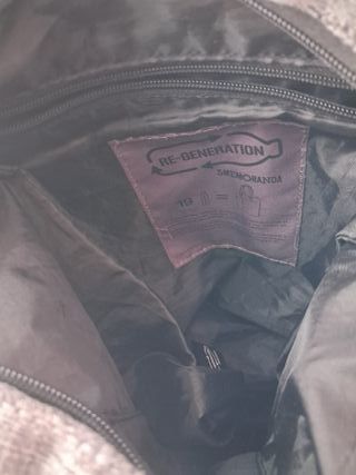 Mochila / Bolso de hombro gris y negro muy cómodo