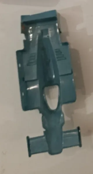 3 Carrocerías Scalextric SRS y soldador de mano.