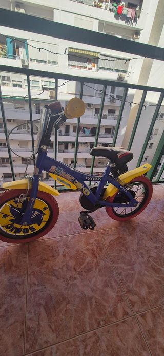 Bicicleta Sonic 14'' con ruedines.