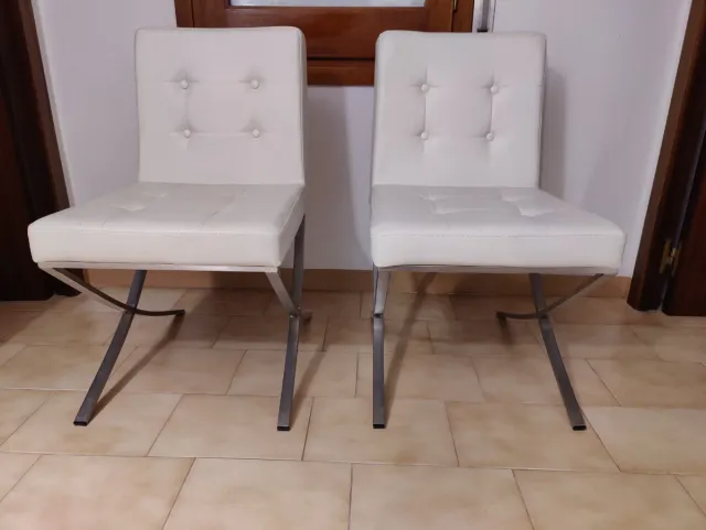 Juego de 2 sillas blancas modernas