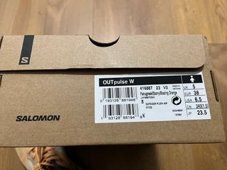 Zapatillas Salomon Outpulse W Beige/Negro