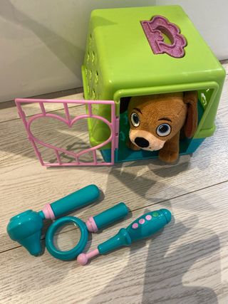 Peluche perro veterinario con accesorios