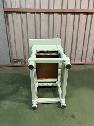 Mesita auxiliar madera maciza 47x44 cm