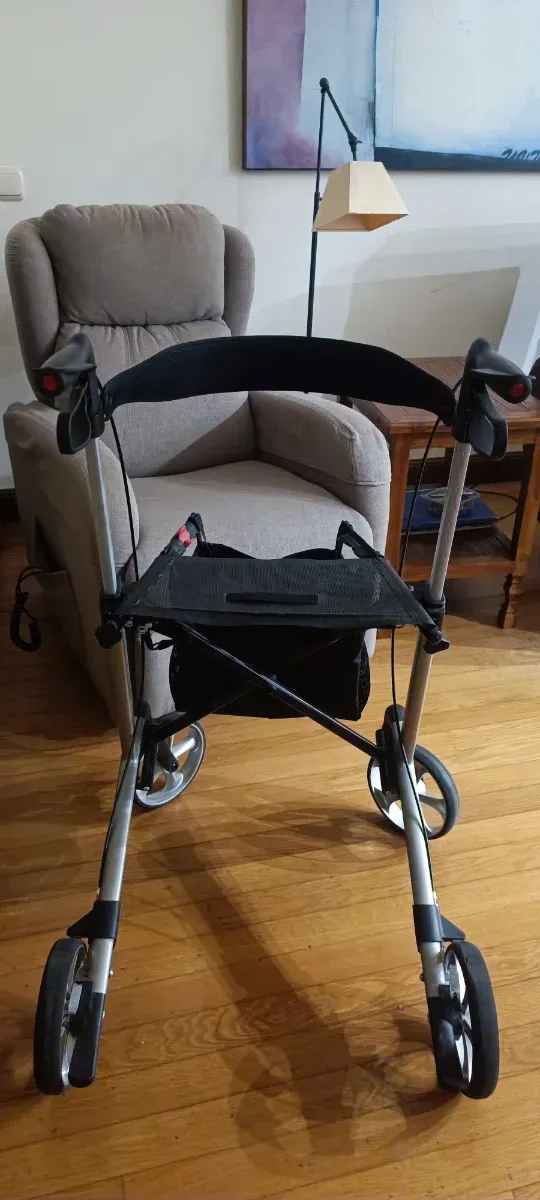 Andador Server con asiento