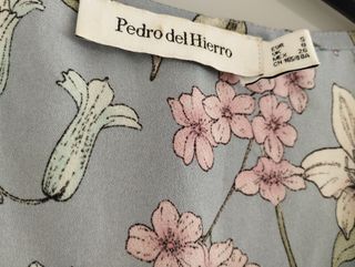 Blusa azul floral manga 3/4