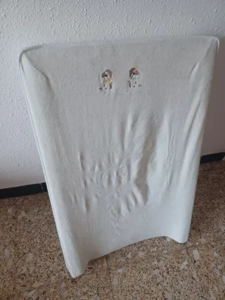 Cambiador de bebé con funda