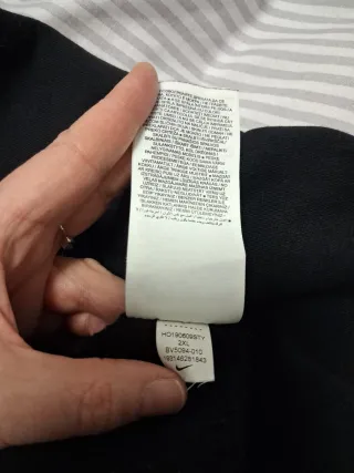 Sudadera Nike Negra Logo Rojo