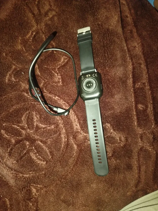 Reloj Inteligente Negro + Cargador