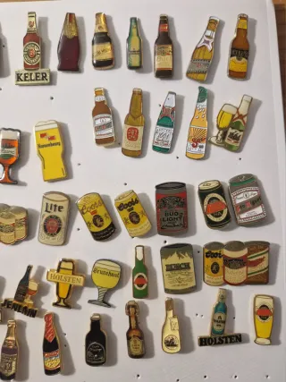 Lote de Pins Cervezas Varias