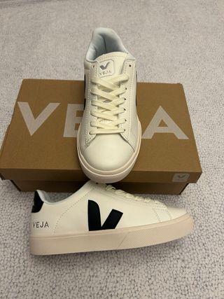 Zapatos Veja Talla 39 Blanco y Negro
