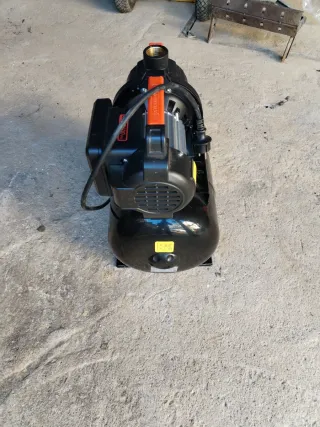 Bomba de agua BLACK+DECKER 600W