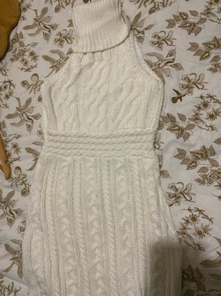 Vestido NA-KD punto cuello alto sin mangas