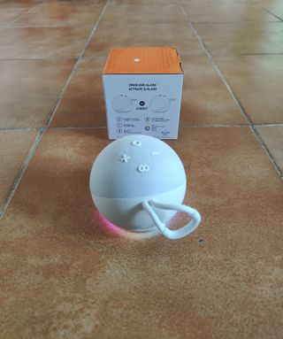 Altavoz portátil con luces LED RGB