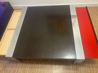 Tavolo laterale NOGAL con struttura in acciaio inox