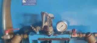 Pulverizador agrícola hidraulico azul