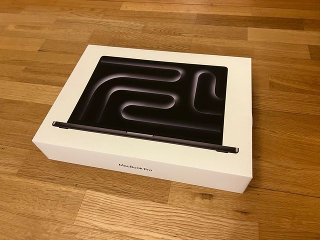 Caja MacBook Pro 16”