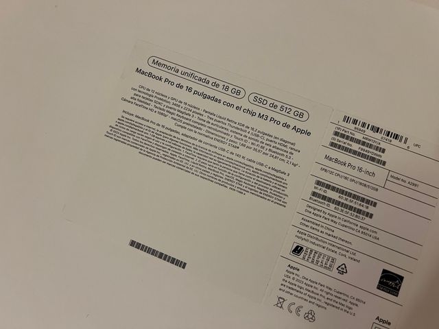 Caja MacBook Pro 16”