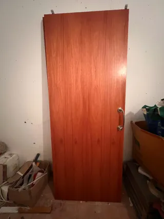 Puerta corredera de madera