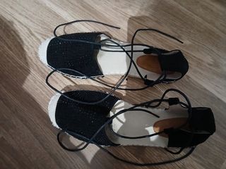 Sandalias mujer negras y blancas Talla 41 uso 1 ve
