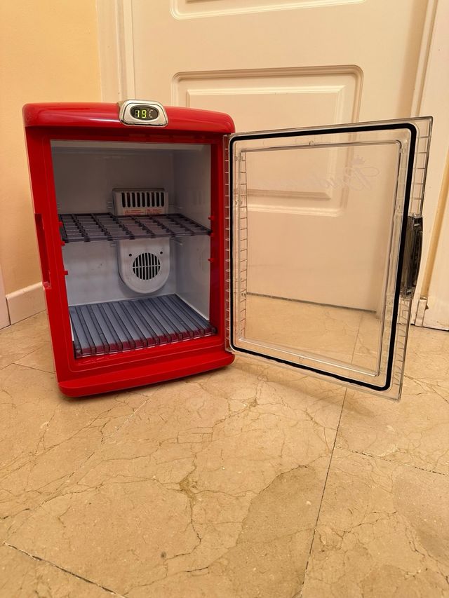 Mini Nevera Budweiser Edición Limitada