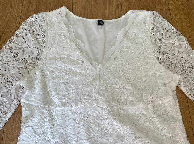 body blanco de encaje de manga larga