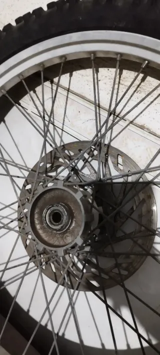 Rueda Delantera Beta RRT