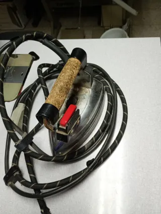 Plancha antigua para reparar