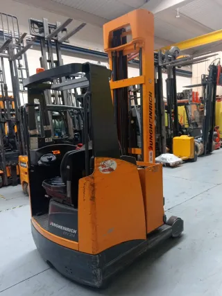 Carretilla Elevadora Retráctil Jungheinrich