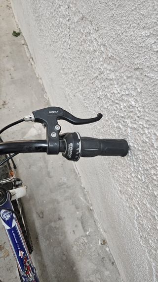 Bicicleta infantil Decathlon azul